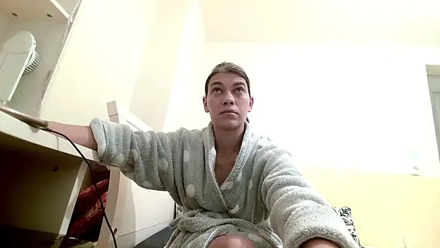 Snapshot of MercyLove chatting on 12.04.24 MercyLove online show from 12.04.24