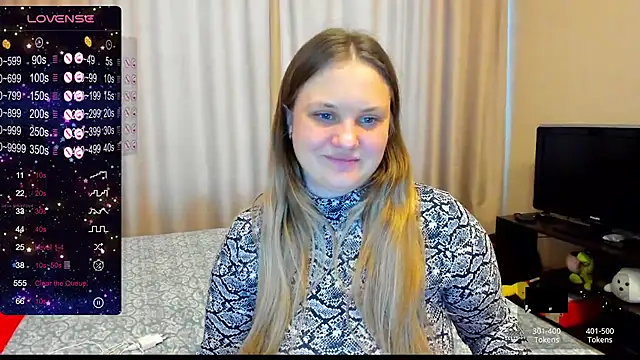 Snapshot of AlanaBrox chatting on 12.17.24 AlanaBrox online show from 12.17.24