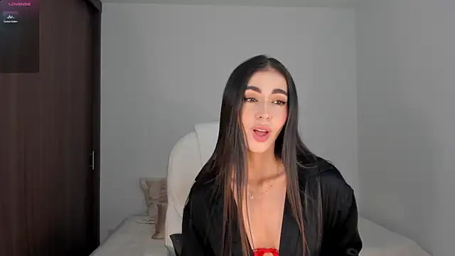 Snapshot of RebeccaBaxter chatting on 02.27.25 RebeccaBaxter online show from 02.27.25