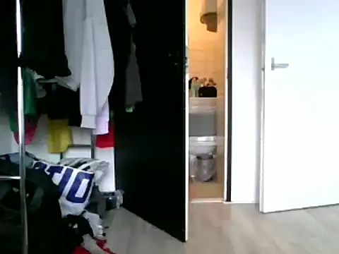 Snapshot of Ebonygirlx chatting on 12.28.24 Ebonygirlx online show from 12.28.24