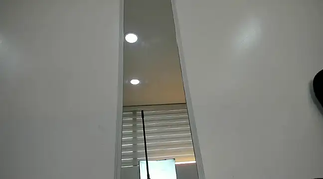 Snapshot of moxa_hot chatting on 12.13.24 moxa hot online show from 12.13.24