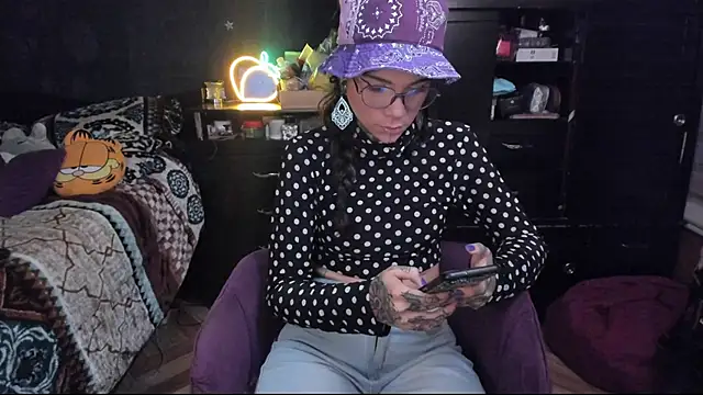 Snapshot of Lilmarieee chatting on 01.11.25 Lilmarieee online show from 01.11.25