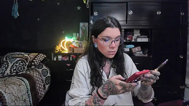 Snapshot of Lilmarieee chatting on 01.24.25 Lilmarieee online show from 01.24.25