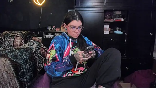 Snapshot of Lilmarieee chatting on 03.13.25 Lilmarieee online show from 03.13.25