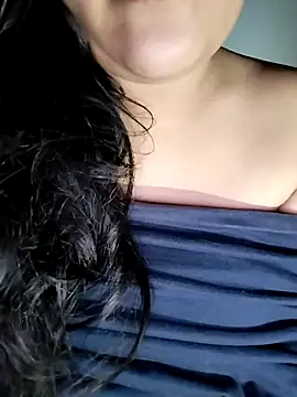 Snapshot of Annerae chatting on 09.25.25 Annerae online show from 09.25.25