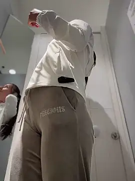 Snapshot of YOUR-KARINA chatting on 12.28.24 YOUR-KARINA online show from 12.28.24