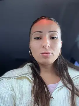 Snapshot of YOUR-KARINA chatting on 01.11.25 YOUR-KARINA online show from 01.11.25