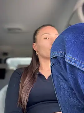 Snapshot of YOUR-KARINA chatting on 01.24.25 YOUR-KARINA online show from 01.24.25