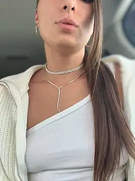 Snapshot of YOUR-KARINA chatting on 02.09.25 YOUR-KARINA online show from 02.09.25