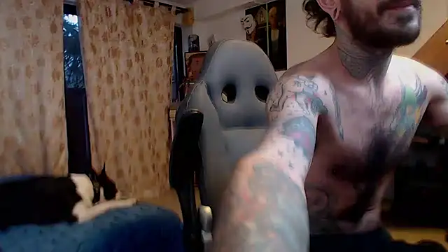 Snapshot of harry_reems1 chatting on 12.12.24 harry reems1 online show from 12.12.24