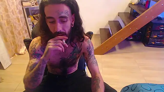 Snapshot of harry_reems1 chatting on 01.10.25 harry reems1 online show from 01.10.25