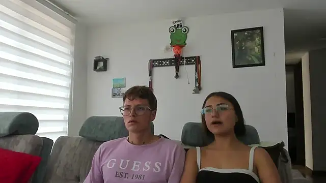 Snapshot of A_sexy_couple__ chatting on 09.22.25 A sexy couple online show from 09.22.25