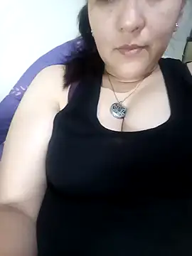 Snapshot of Gatubela212 chatting on 01.29.25 Gatubela212 online show from 01.29.25