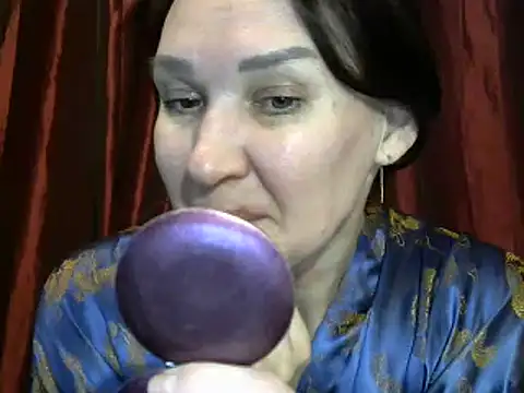 Snapshot of PrettyAndWild chatting on 12.05.24 PrettyAndWild online show from 12.05.24