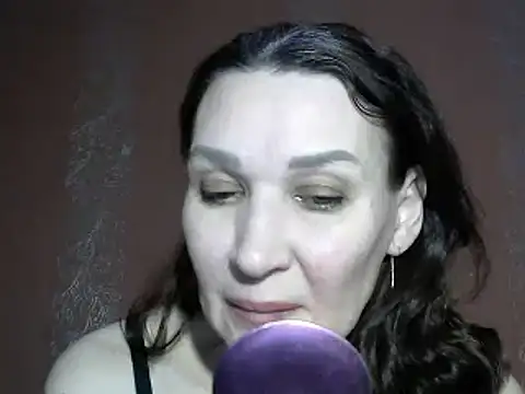 Snapshot of PrettyAndWild chatting on 02.11.25 PrettyAndWild online show from 02.11.25