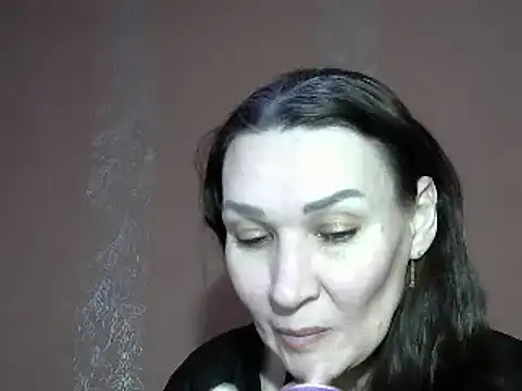 Snapshot of PrettyAndWild chatting on 02.23.25 PrettyAndWild online show from 02.23.25