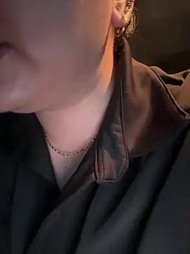 Snapshot of GeorginaJones chatting on 02.22.25 GeorginaJones online show from 02.22.25