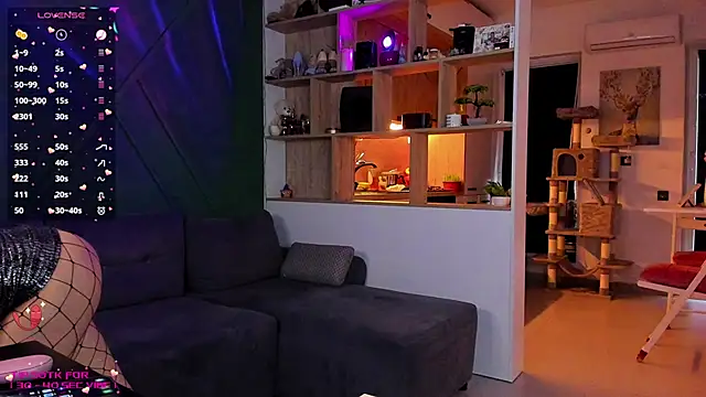 Snapshot of _alleyesonme_ chatting on 02.01.25  alleyesonme  online show from 02.01.25