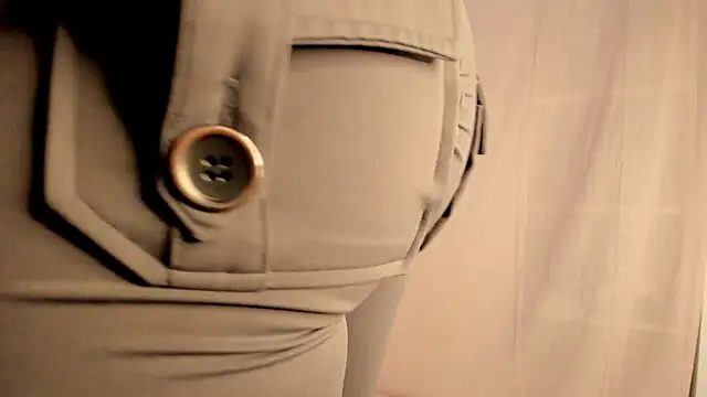 Snapshot of hee_jeen chatting on 01.22.25 hee jeen online show from 01.22.25