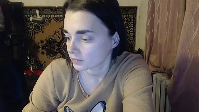 Snapshot of AlisaLaDiva chatting on 01.28.25 AlisaLaDiva online show from 01.28.25