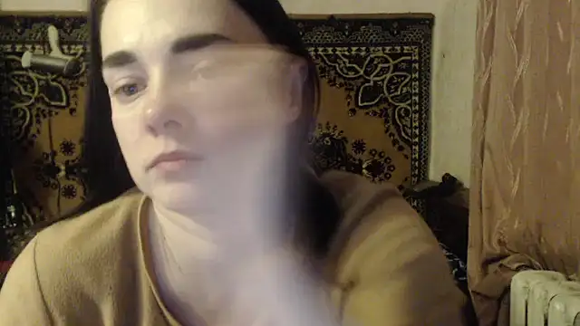 Snapshot of AlisaLaDiva chatting on 02.04.25 AlisaLaDiva online show from 02.04.25