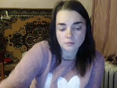 Snapshot of AlisaLaDiva chatting on 02.19.25 AlisaLaDiva online show from 02.19.25