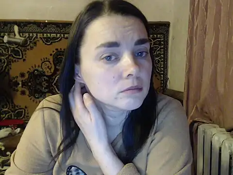 Snapshot of AlisaLaDiva chatting on 02.24.25 AlisaLaDiva online show from 02.24.25