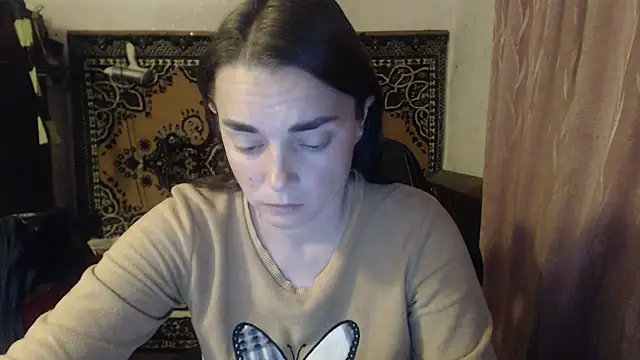 Snapshot of AlisaLaDiva chatting on 10.04.25 AlisaLaDiva online show from 10.04.25