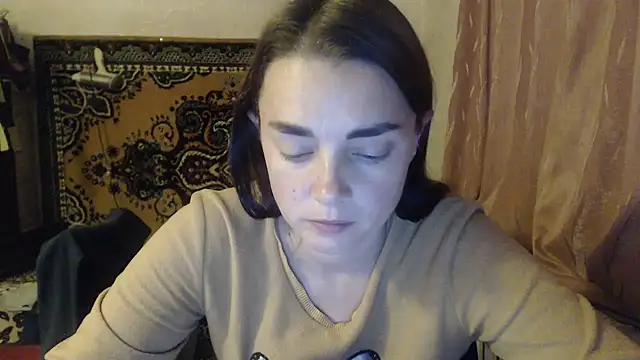 Snapshot of AlisaLaDiva chatting on 10.07.25 AlisaLaDiva online show from 10.07.25