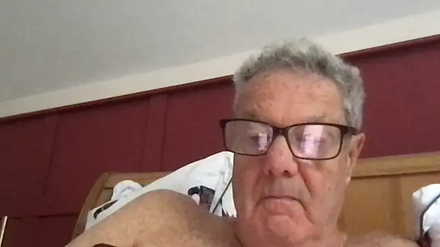 Snapshot of Oldpistolpete chatting on 09.19.25 Oldpistolpete online show from 09.19.25