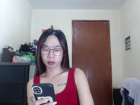 Snapshot of AsianFuckBuddies chatting on 10.09.25 AsianFuckBuddies online show from 10.09.25