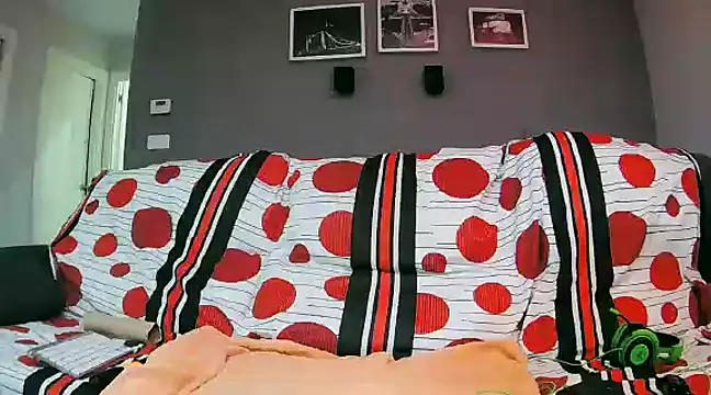 Snapshot of txan9876 chatting on 02.02.25 txan9876 online show from 02.02.25