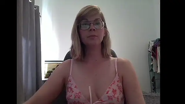 Snapshot of SavannaGirly chatting on 03.02.25 SavannaGirly online show from 03.02.25