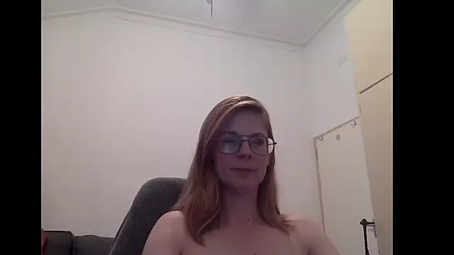 Snapshot of SavannaGirly chatting on 09.12.25 SavannaGirly online show from 09.12.25