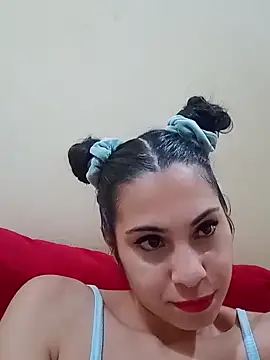 Snapshot of molymeneses chatting on 01.18.25 molymeneses online show from 01.18.25