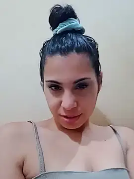 Snapshot of molymeneses chatting on 01.19.25 molymeneses online show from 01.19.25