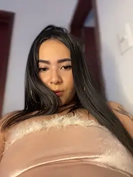 Snapshot of jailyncam_ chatting on 12.19.24 jailyncam online show from 12.19.24