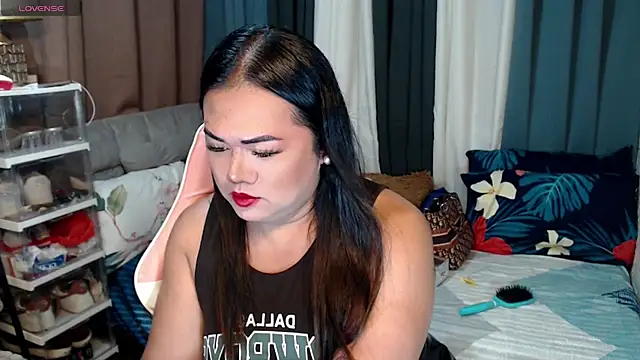 Snapshot of MagnificatMistress chatting on 01.23.25 MagnificatMistress online show from 01.23.25