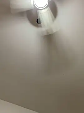 Snapshot of bea3liz chatting on 01.23.25 bea3liz online show from 01.23.25