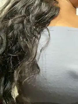 Snapshot of bea3liz chatting on 02.17.25 bea3liz online show from 02.17.25