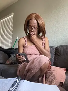 Snapshot of sweetsexiecool7 chatting on 10.09.25 sweetsexiecool7 online show from 10.09.25