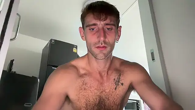 Snapshot of lukegunn chatting on 01.28.25 lukegunn online show from 01.28.25