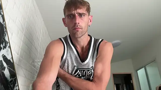 Snapshot of lukegunn chatting on 03.13.25 lukegunn online show from 03.13.25