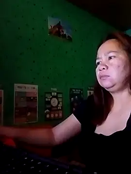 yummyclits4uxxx online show from 01.14.25