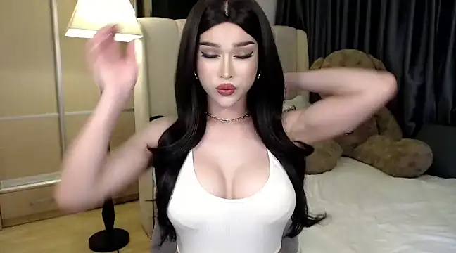 Snapshot of KeenMazikeen69 chatting on 02.01.25 KeenMazikeen69 online show from 02.01.25