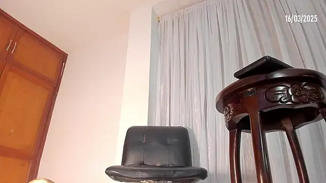 Snapshot of jaddyk_ chatting on 03.16.25 jaddyk  online show from 03.16.25