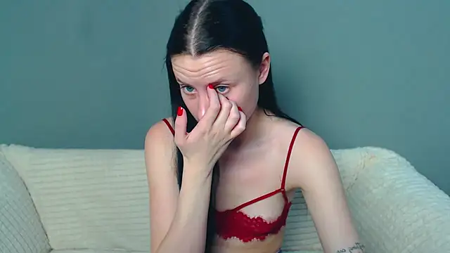 Snapshot of VikiKelt chatting on 12.11.24 VikiKelt online show from 12.11.24