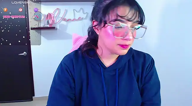 Snapshot of Vannessa__Shy chatting on 02.13.25 Vannessa  Shy online show from 02.13.25