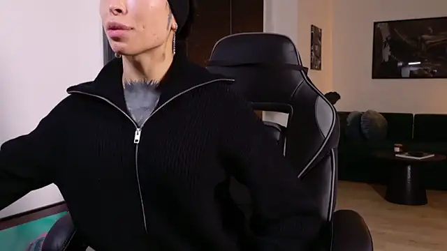 Snapshot of Rubbernina chatting on 11.06.25 Rubbernina online show from 11.06.25