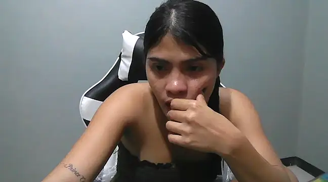 Snapshot of Miss_unknown chatting on 02.18.25 Miss unknown online show from 02.18.25